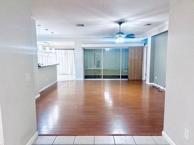 Building Photo - 4218 SW 53rd Cir