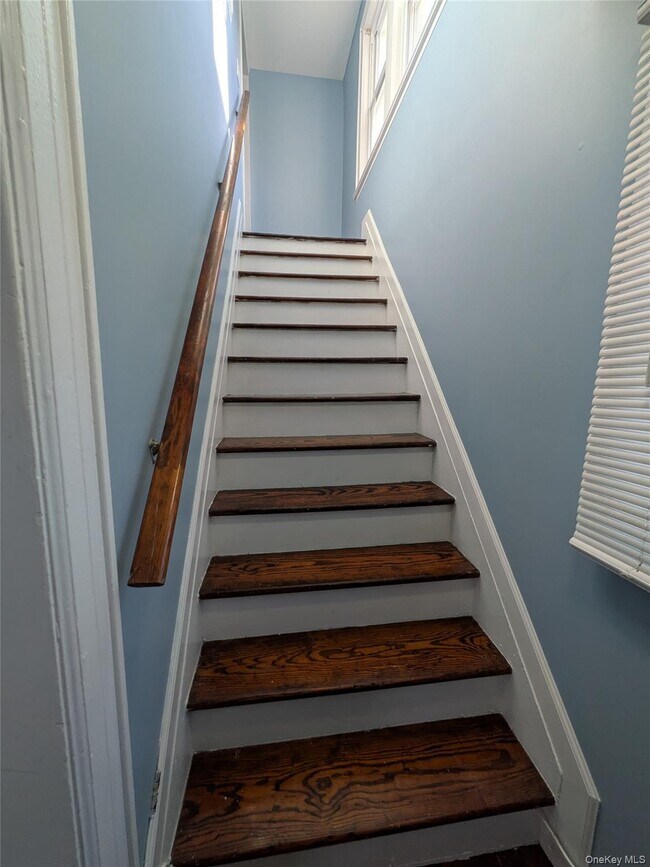 Building Photo - 94 Underhill Ave