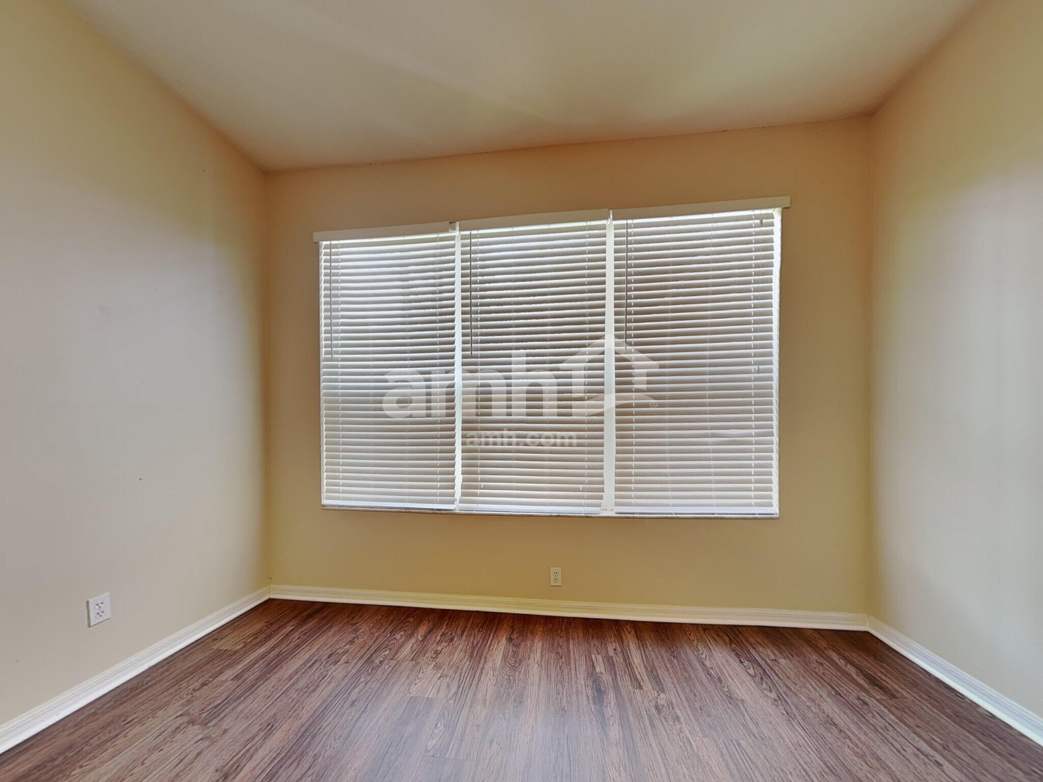 Building Photo - 9309 Hunters Park Way