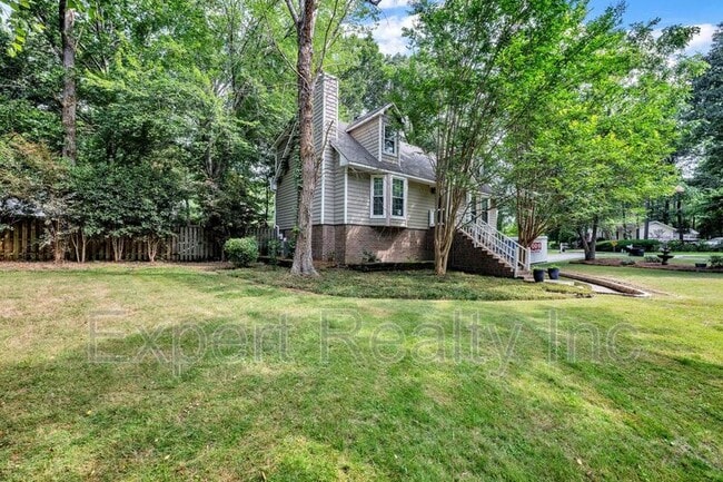 Building Photo - 5501 Heath Row Dr