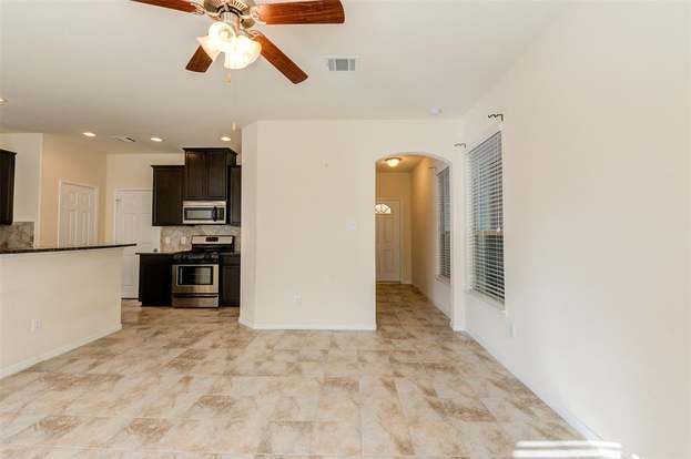 Building Photo - 8023 Villa Lago Ln