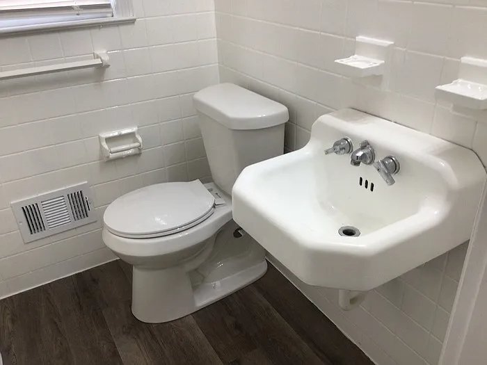 Building Photo - 1155 Darlington Dr