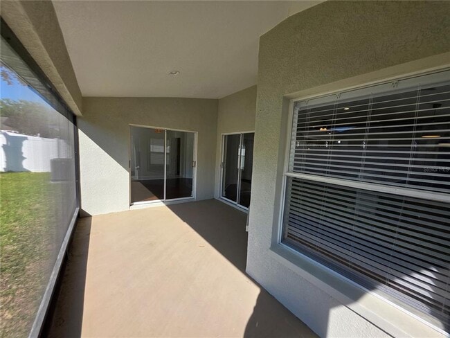 Building Photo - 730 Straw Lake Dr