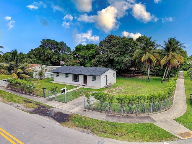Building Photo - 3354 NW 181st St