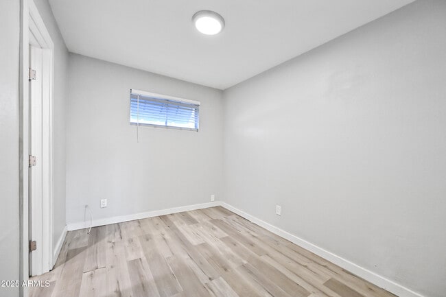 Building Photo - 3025 N 32nd St