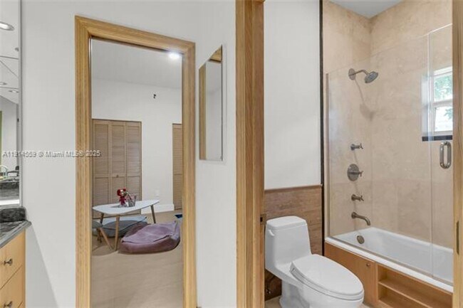 Building Photo - 5794 SW 76th Terrace