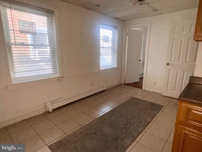 Building Photo - 1247 Shackamaxon St