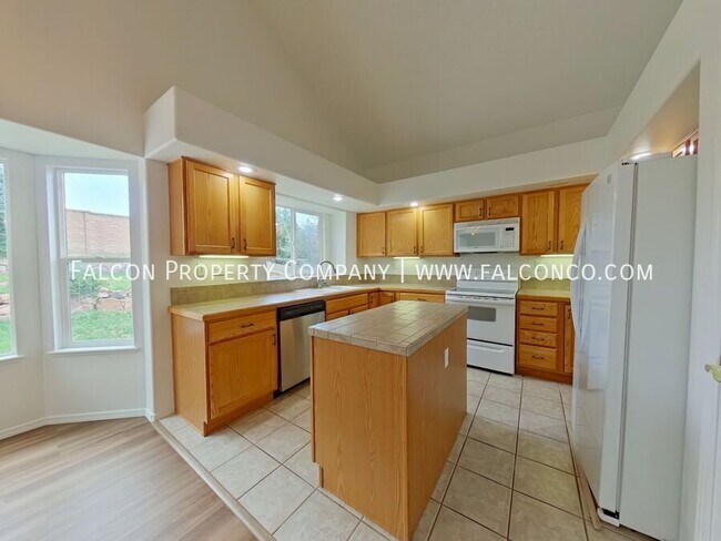 Building Photo - 7150 Grand Prairie Dr