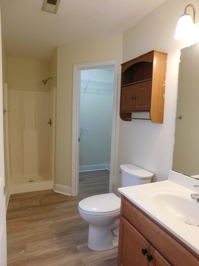 Building Photo - 308 Daniels St