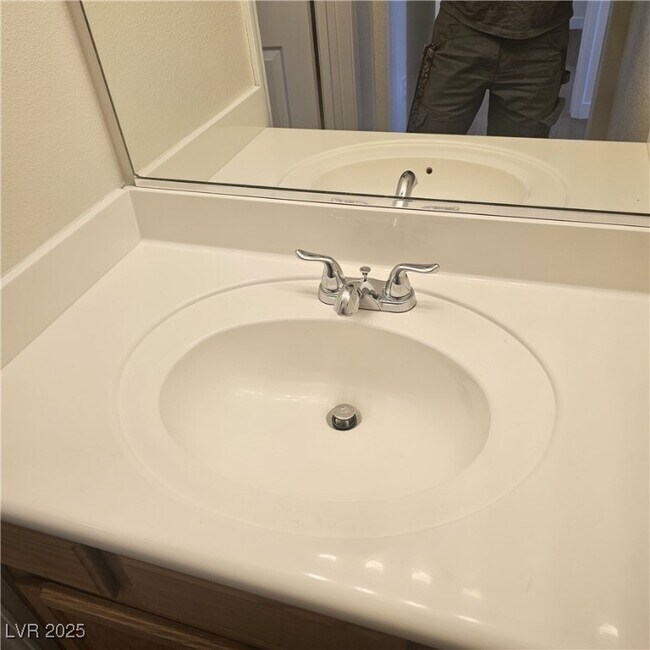 Building Photo - 8233 Amphora St