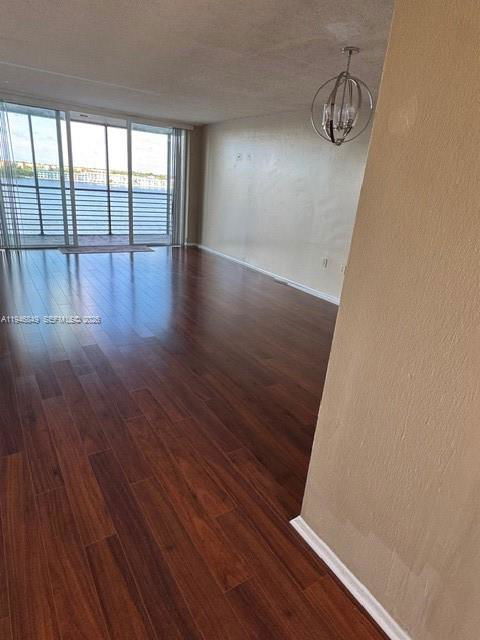 Building Photo - 1075 NE Miami Gardens Dr