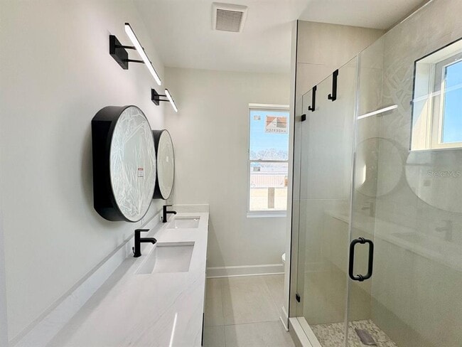 Building Photo - 1307 N 23rd St