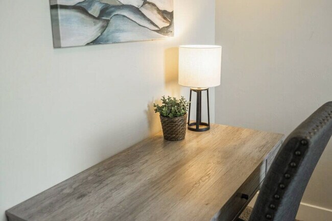 Building Photo - 5032 Bear Trap Dr