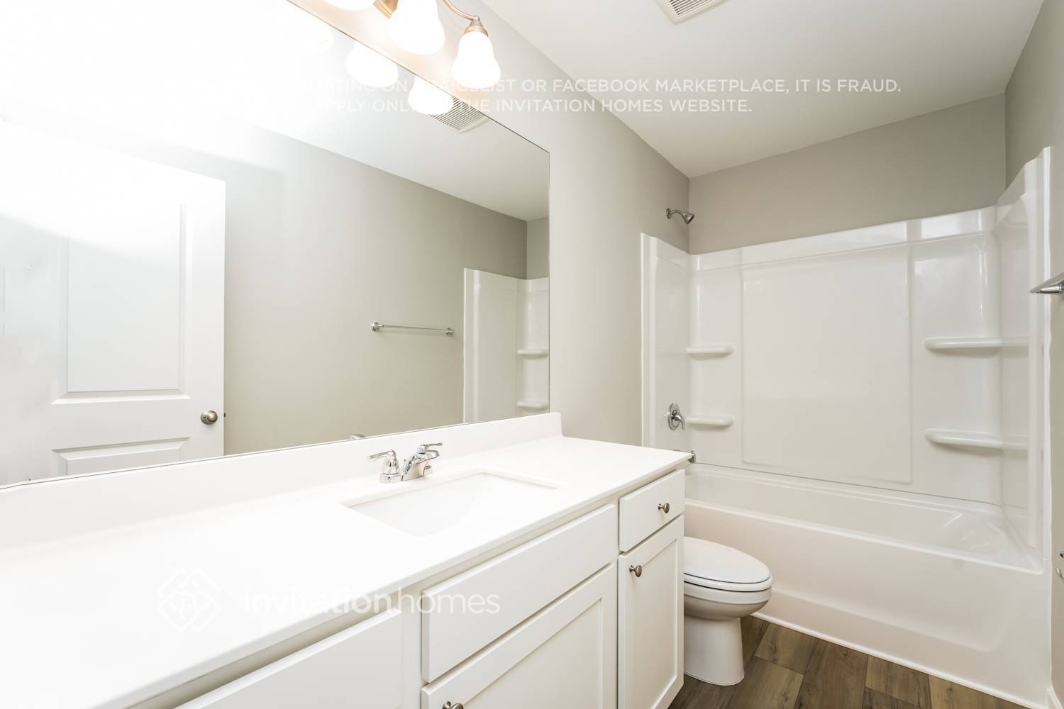 Building Photo - 2093 Boxwood Cir
