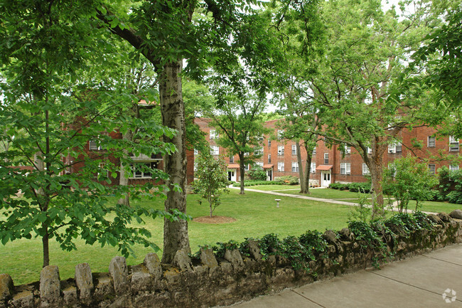 Building Photo - Sterling Court Apartments