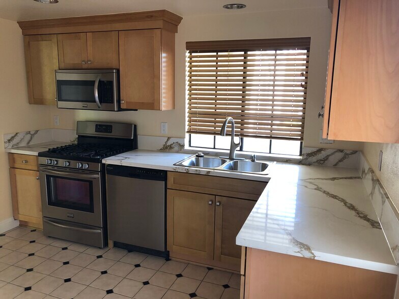 Kitchen - 19503 Eagle Ridge Ln
