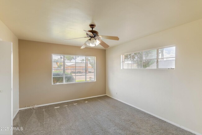 Building Photo - 6708 E Granada Rd