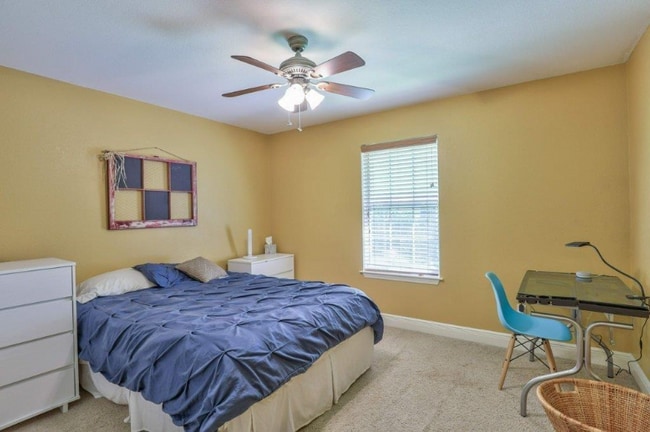 Building Photo - 3513 Larkspur Ln