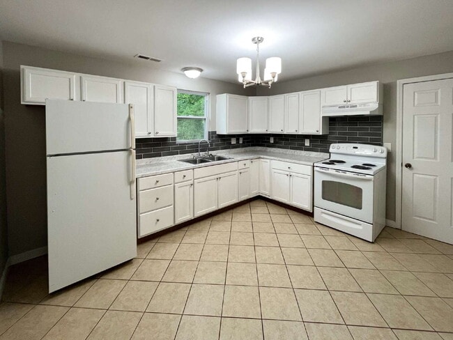 Building Photo - Cozy 3-Bed Home in the Heart of Wake Forest