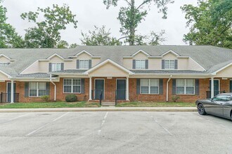 Building Photo - 241 Dixie Dr