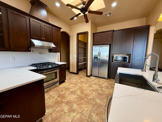 Building Photo - 7331 Brays Landing Drive