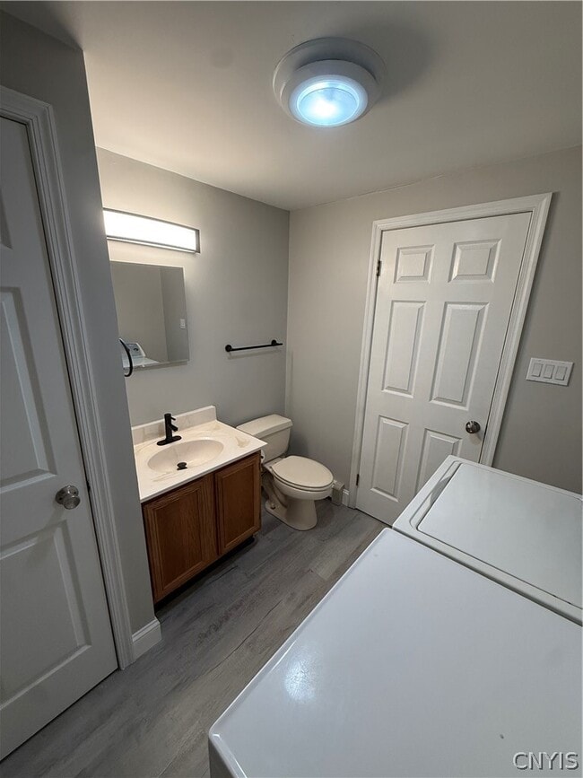 Building Photo - 22 Magnolia Rd