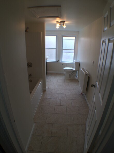 Bathroom - 5647 Hampton St