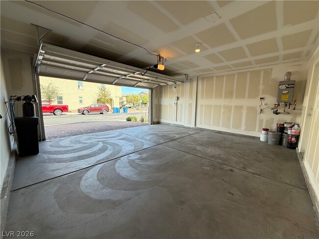 Building Photo - 7223 W Pazienza Ave