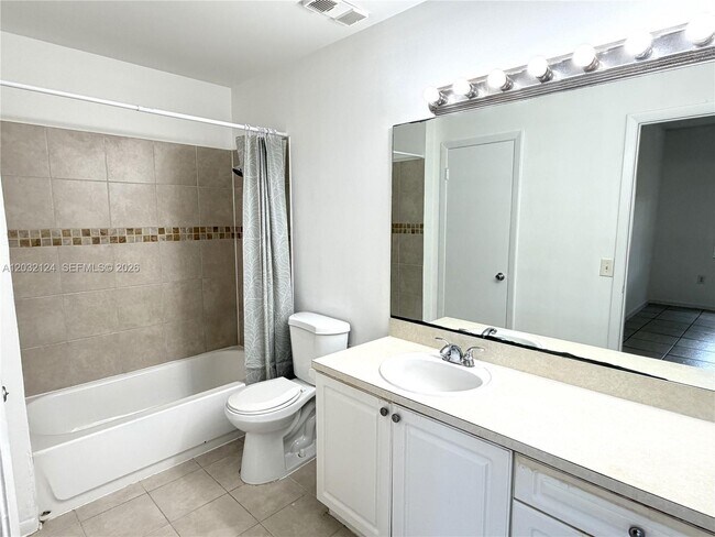 Building Photo - 1701 NW 96th Terrace