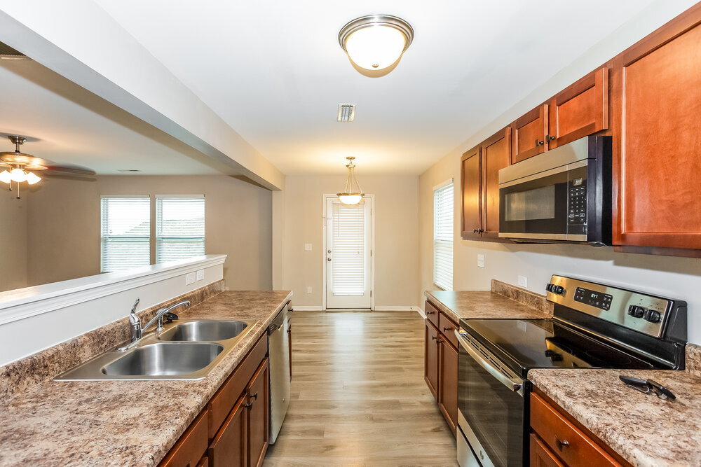 Building Photo - 1083 Manston Pl SW