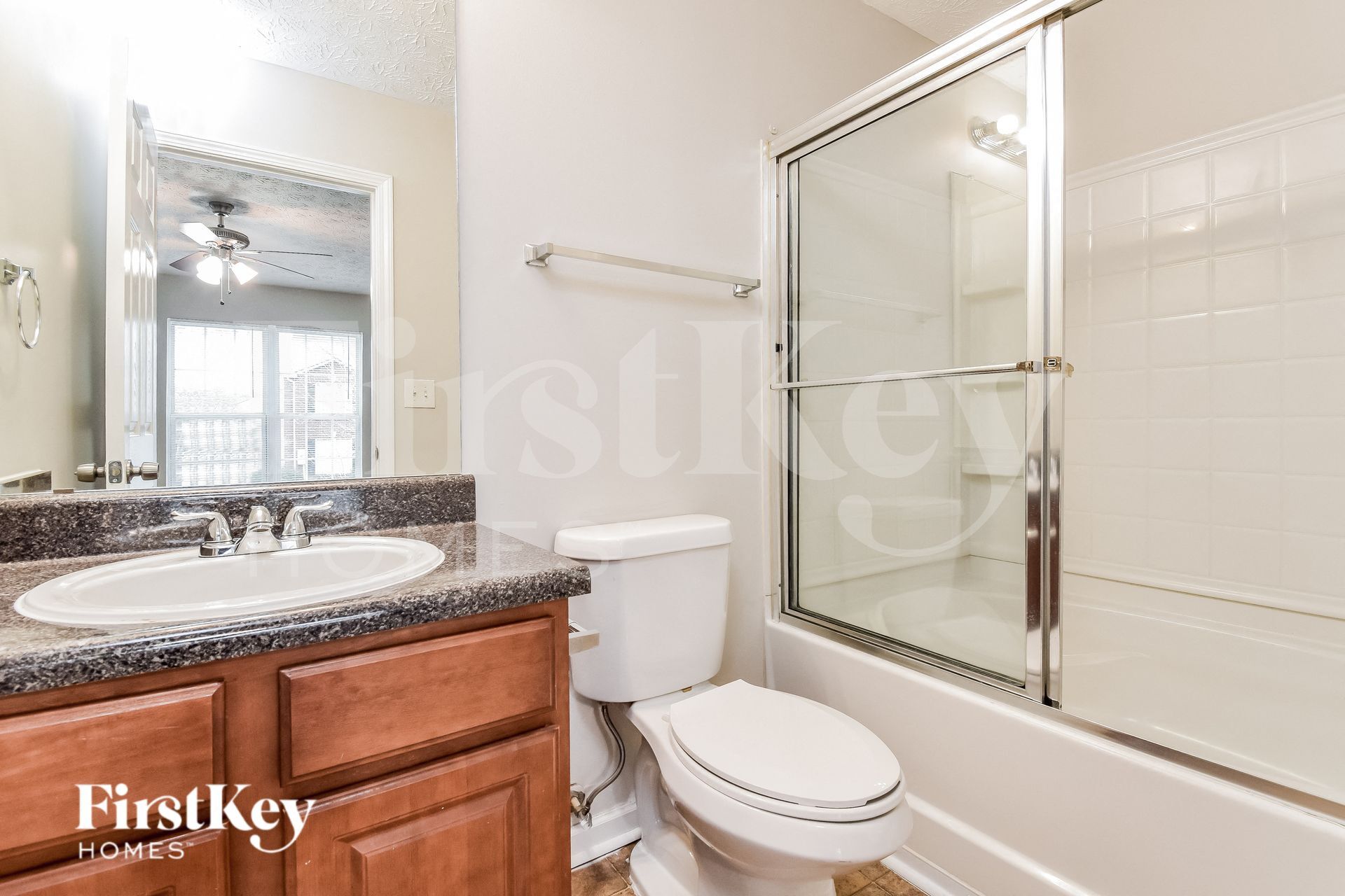 Building Photo - 2435 Piering Dr