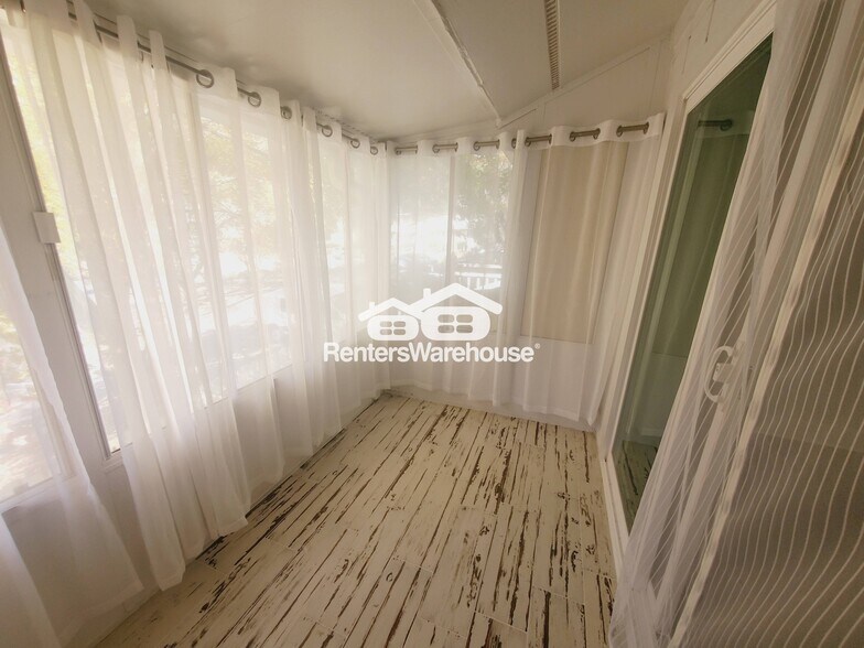 Building Photo - 2220 Haverhill Ct SE