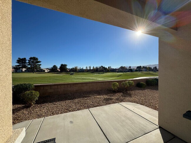 Building Photo - JUST REDUCED! Apple Valley 55 + Senior Resort Living Community of Sun City Del Webb
