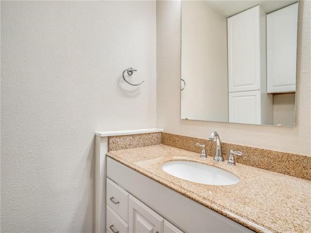 Building Photo - 2923 Shelby Ave