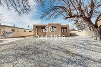 Building Photo - 905 Adams St NE