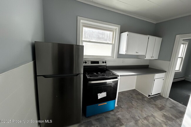 Building Photo - 144 Jefferson St