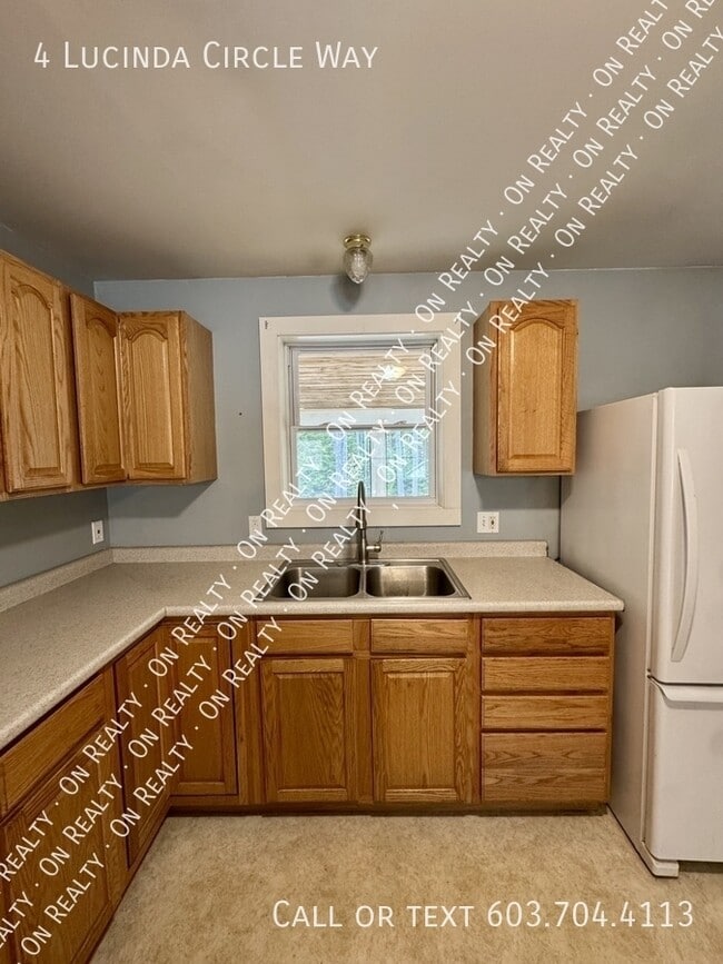 Building Photo - 4 Lucinda Cir Way