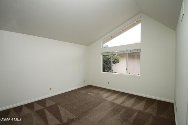 Building Photo - 1543 Covington Ave