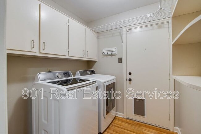 Building Photo - 5350 Edenshire Cove