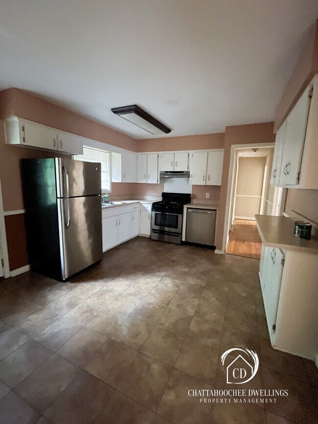 Building Photo - 3135 Leafmore Dr