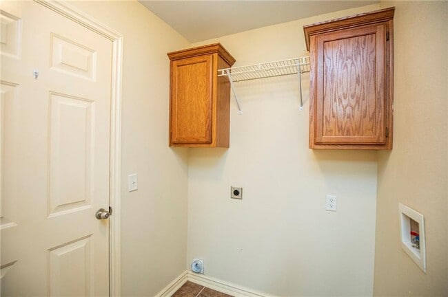 Building Photo - 541 Tamarron Dr