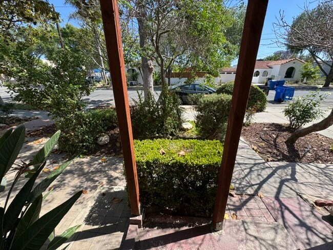 Building Photo - 2501 Eucalyptus Ave
