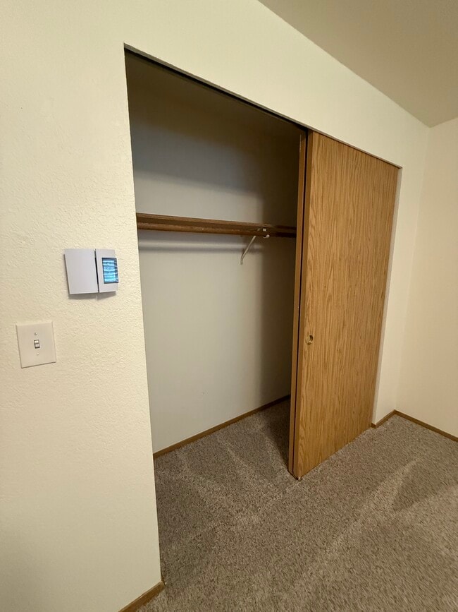 Building Photo - 9114 44th Dr NE