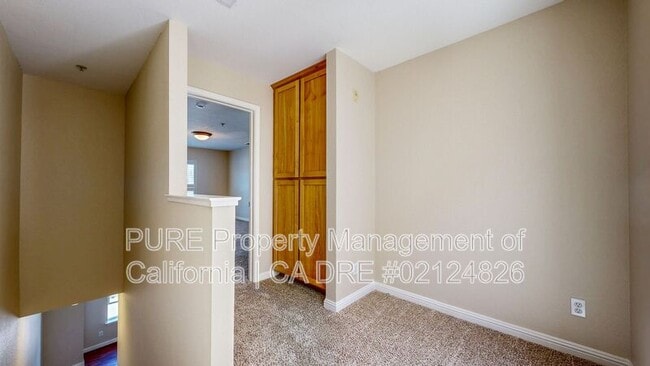 Building Photo - 110 5th St