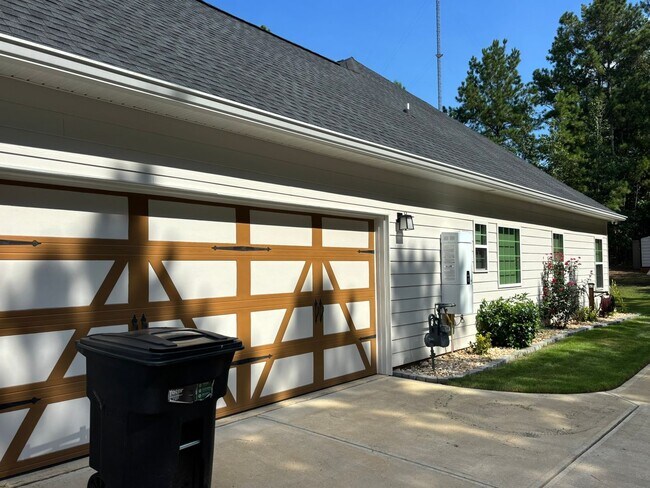 Building Photo - 311 Mulberry Crossing Dr