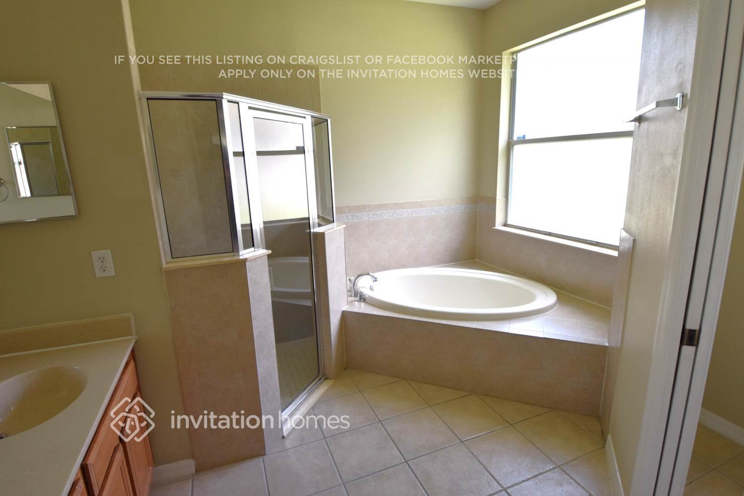 Building Photo - 11724 Summer Springs Dr