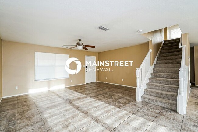 Building Photo - 3 Bedroom Pet-Friendly Home in Crowley, TX with Main Street Renewal