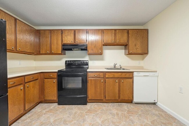 Building Photo - 1703 White Cedar Blvd