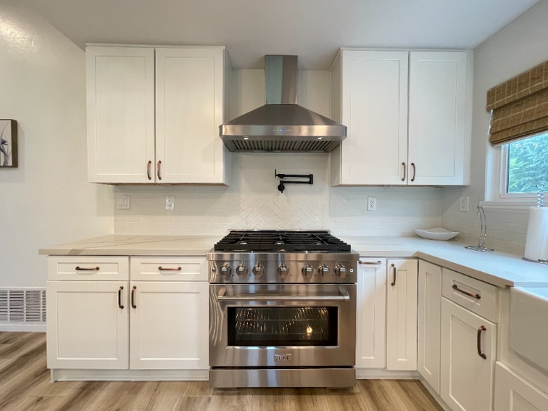 Building Photo - 12899 Rain Shadow Rd