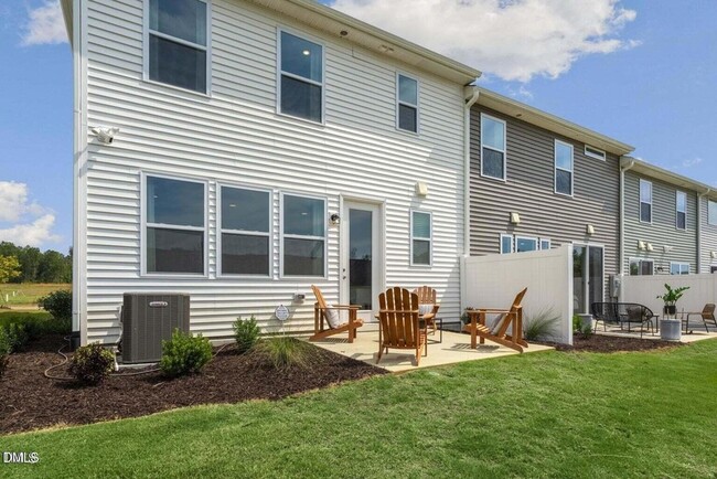 Building Photo - 123 Lennei Ln